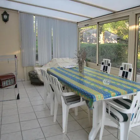 Maison Angles , 4 Pieces, 6 Personnes - Fr-1-357-273 Feriehus Angles (Vendee)